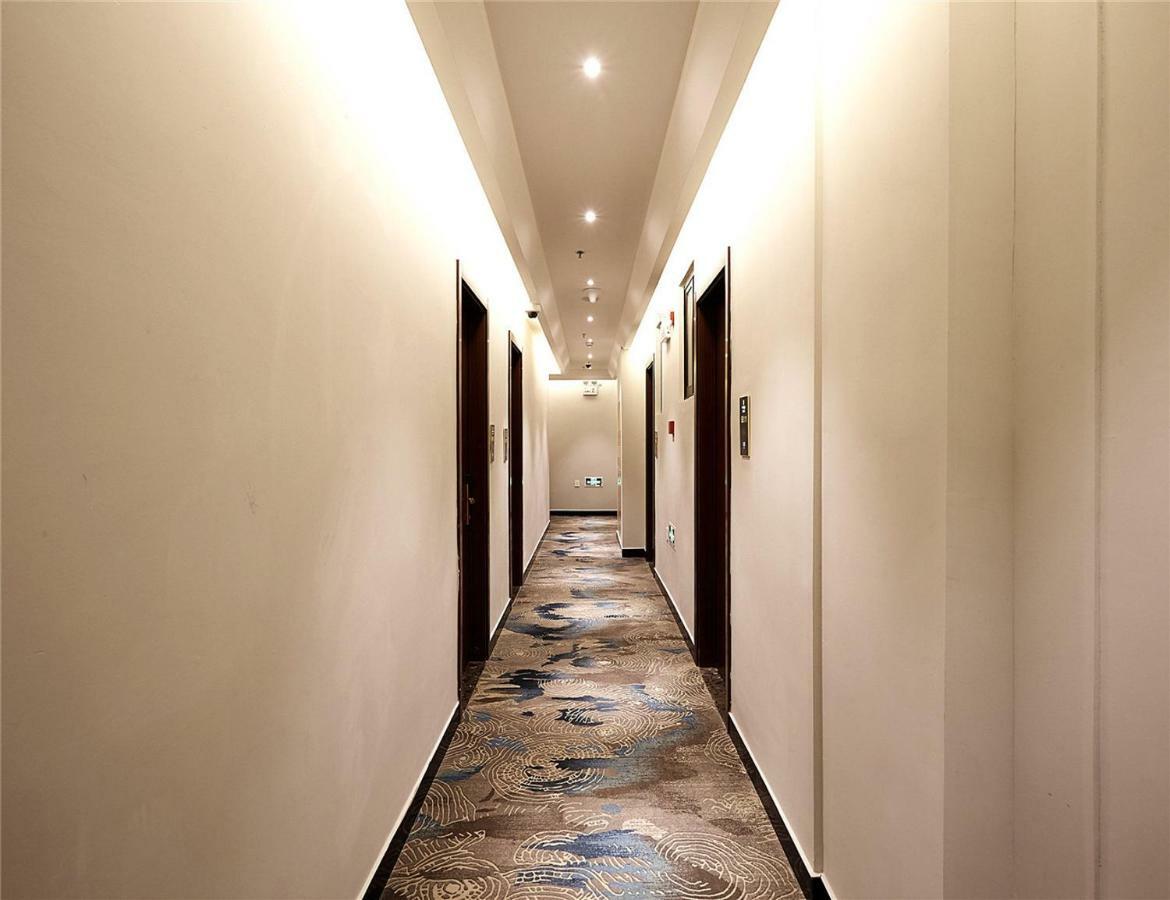 Meego Yes Hotel Shanghai Exteriör bild